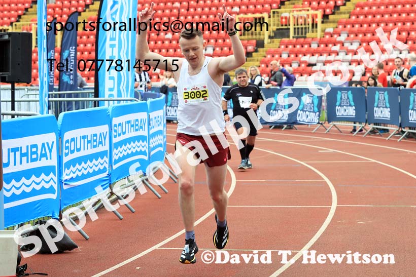Gateshead Marathon, 2024 Gateshead Marathon, Half Marathon and 10k, Gateshead Stadium.  Photo: David T. Hewitson/Sports for All Pics